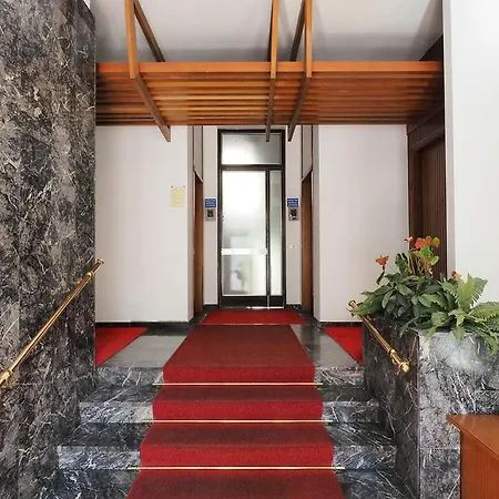 Appartamento Bright Three Bedroom With Balconies Porta Romana Milano